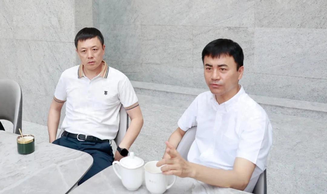 薪火相传启新程 携手奋进向未来——本溪市检察院召开欢送座谈会